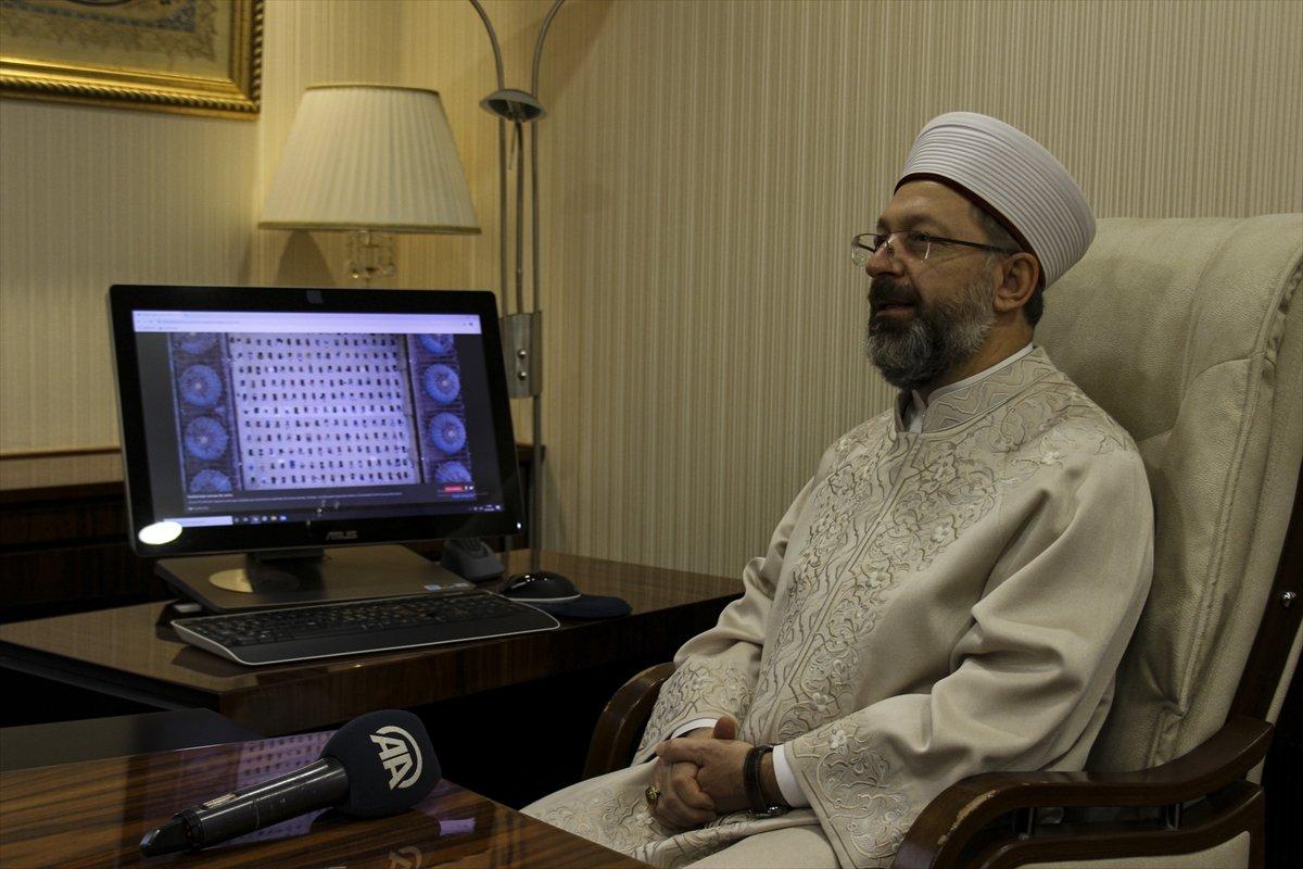 Diyanet İşleri Başkanı Erbaş  'Yılın Fotoğrafları'nı seçti