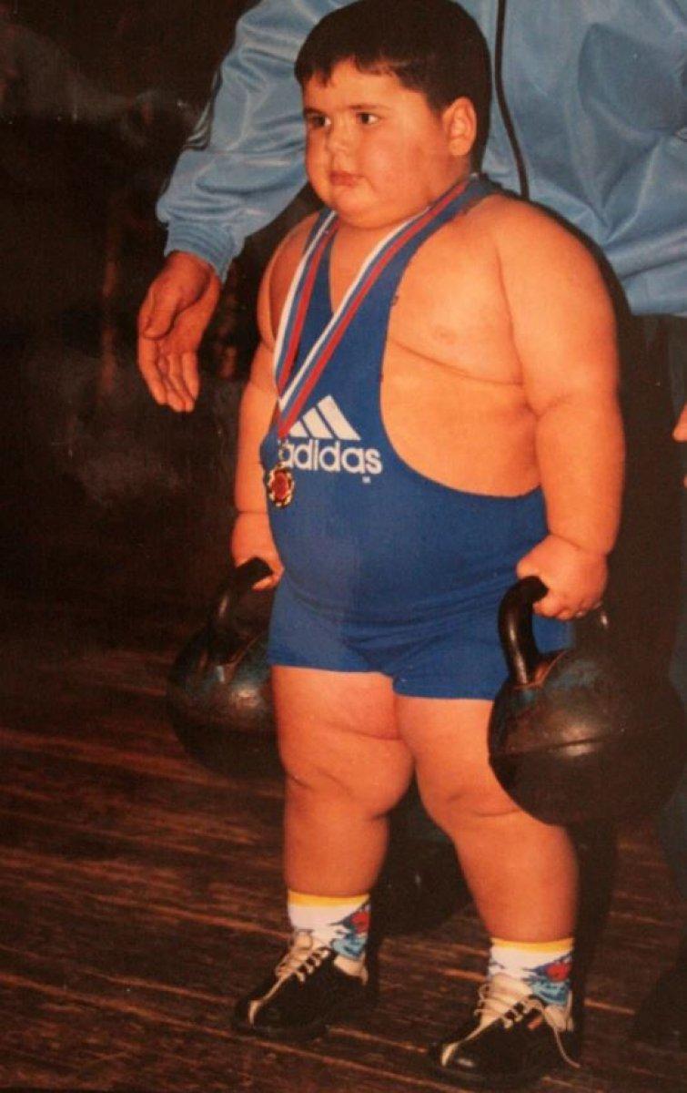 Rus sumo güreşçisi, 21 yaşında hayatını kaybetti