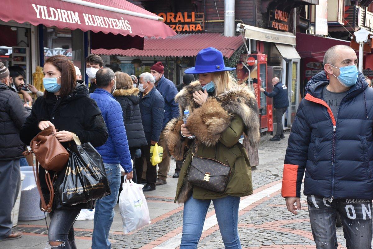 Bulgarlar, yılbaşı alışverişi için Edirne'ye akın etti