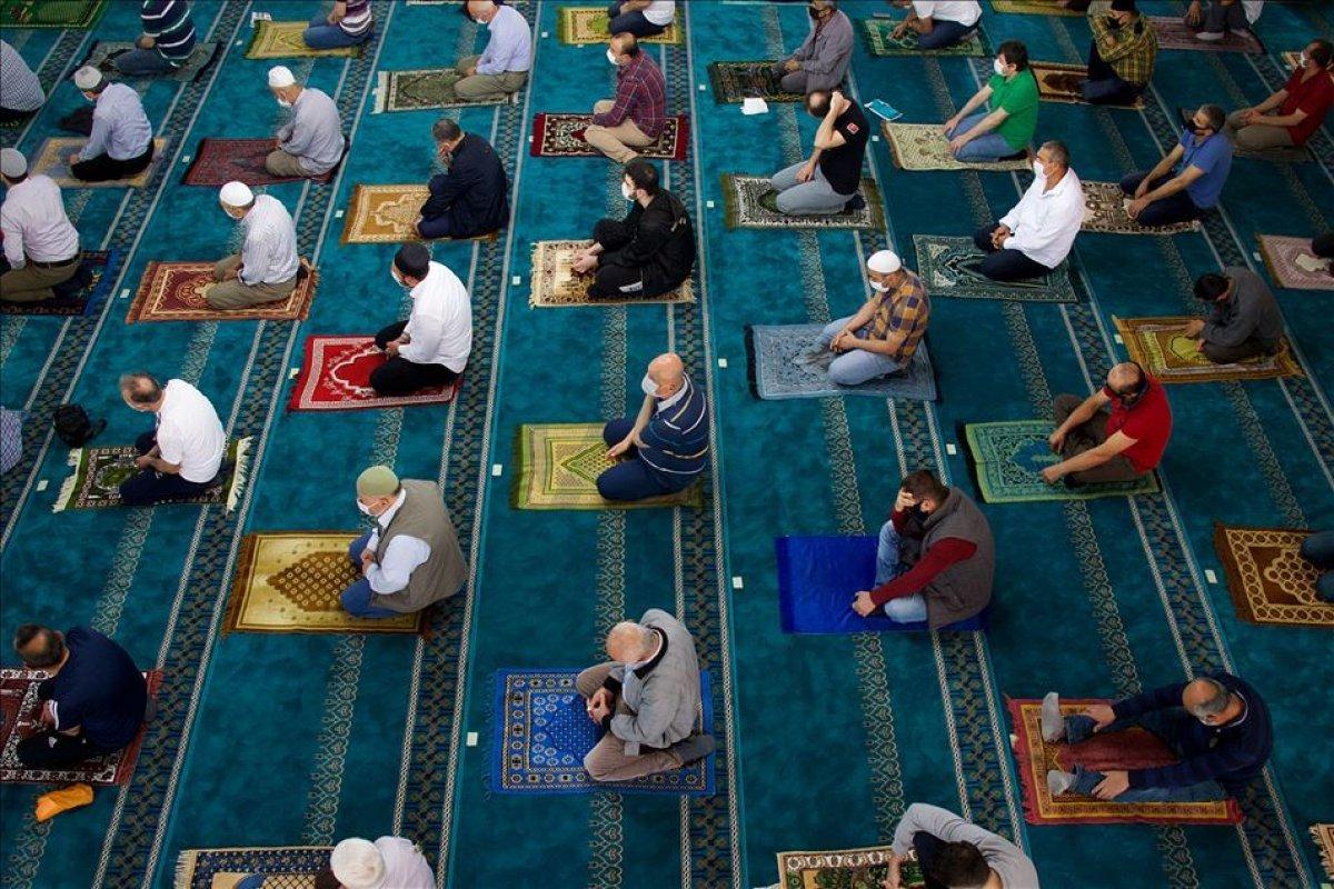 1 Ocak'ta camiler açık olacak mı? Sokağa çıkma yasağında cuma namazı kılınacak mı?