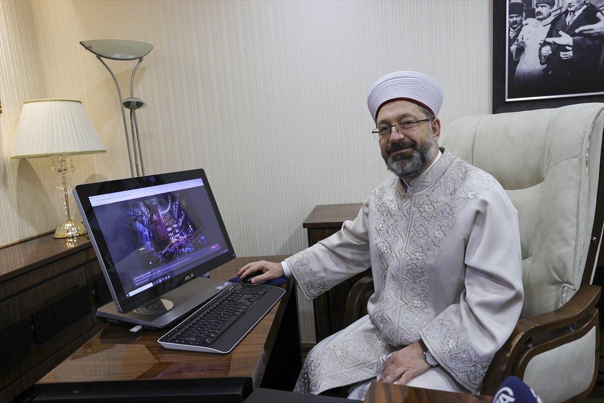 Diyanet İşleri Başkanı Erbaş  'Yılın Fotoğrafları'nı seçti