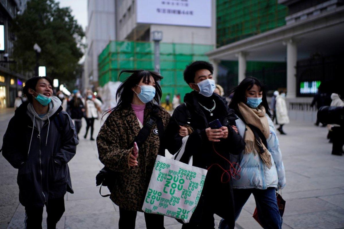 Vuhan'da yarım milyon kişinin korona olduğu iddia edildi