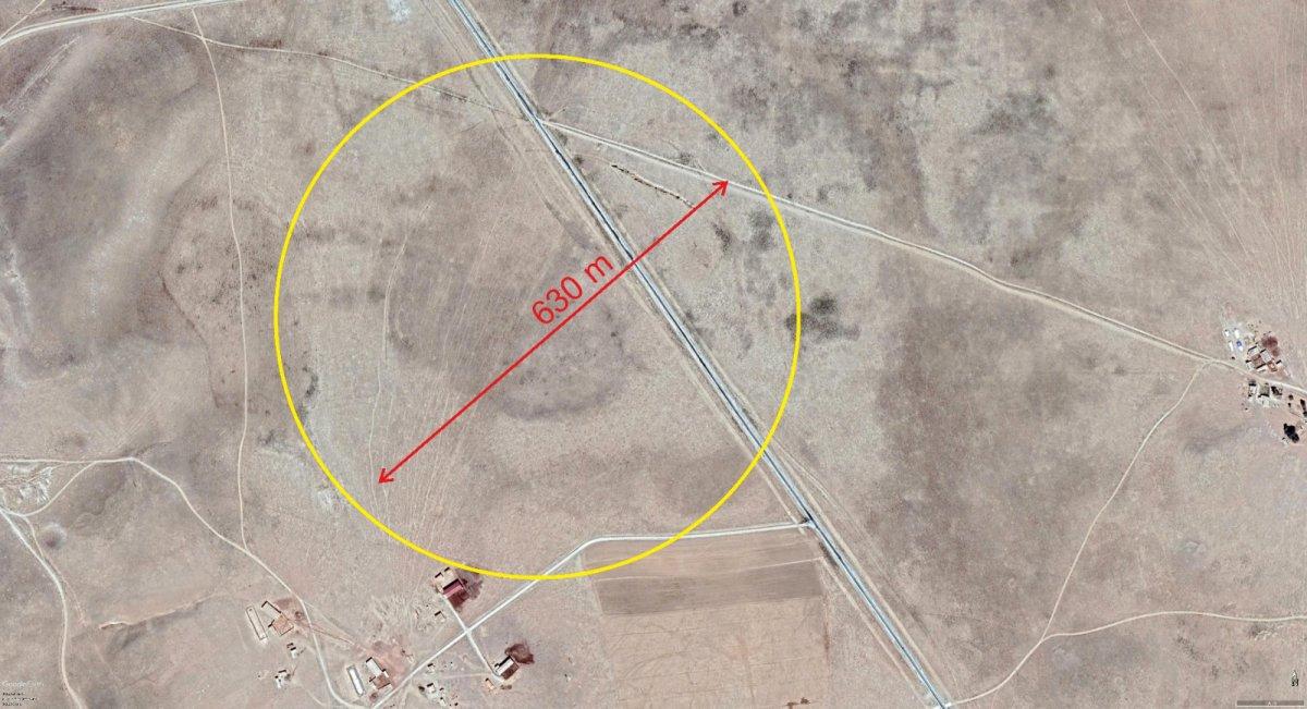 Konya'daki 630 metre çapındaki obruğun üzerinden geçen yol taşınıyor