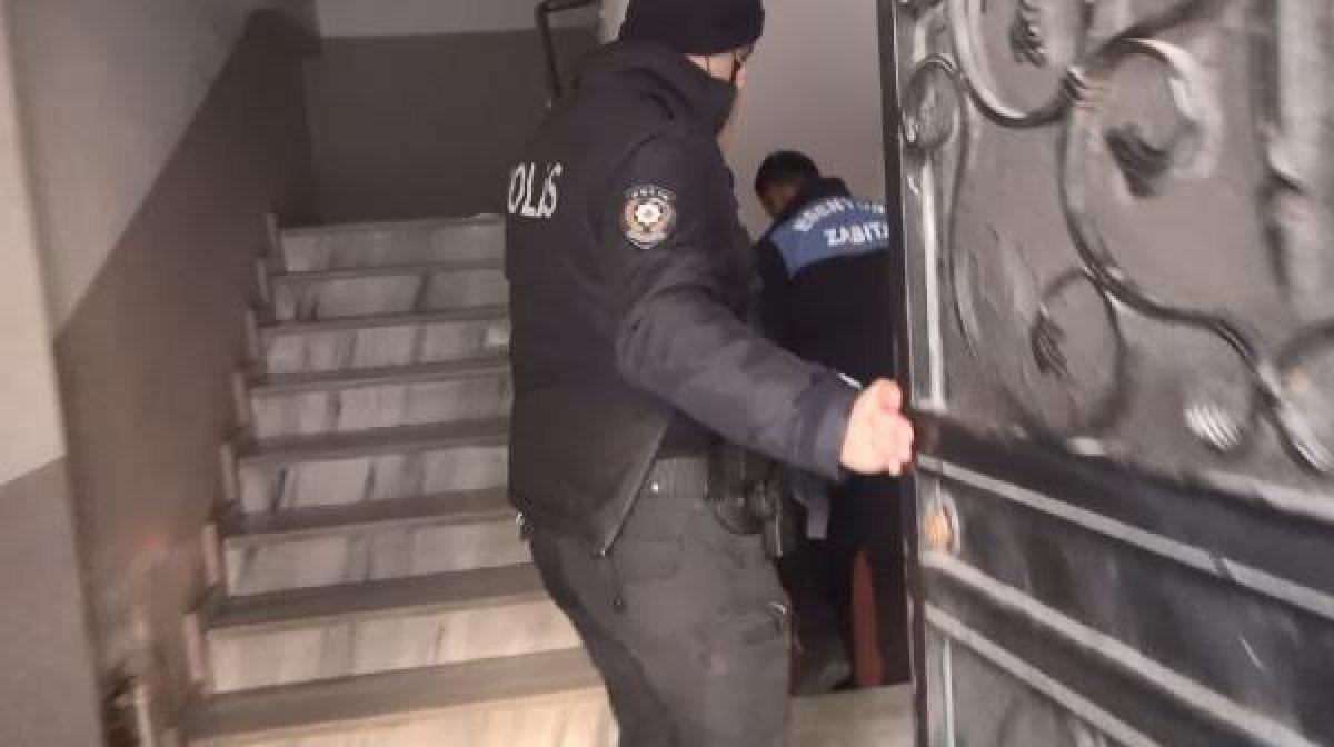 Polis ekipleri Esenyurt'taki kaçak kreşe baskın yaptı