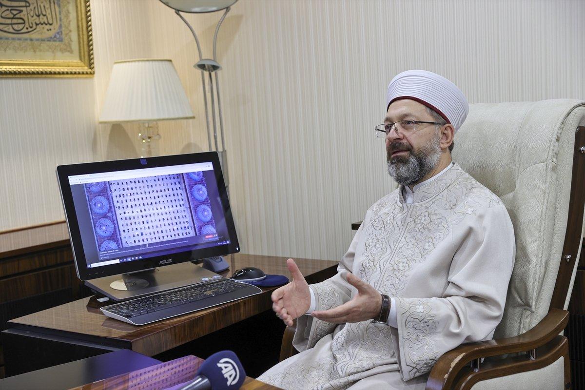 Diyanet İşleri Başkanı Erbaş  'Yılın Fotoğrafları'nı seçti