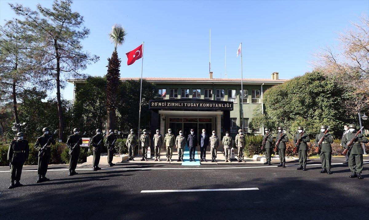 Hulusi Akar'dan, sınır birliklerinde denetleme