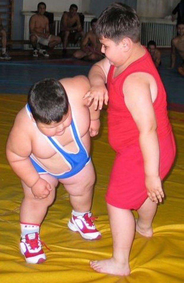 Rus sumo güreşçisi, 21 yaşında hayatını kaybetti