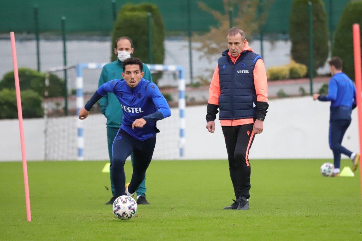 Abdullah Avcı: Futbola yardımcı olmamız lazım