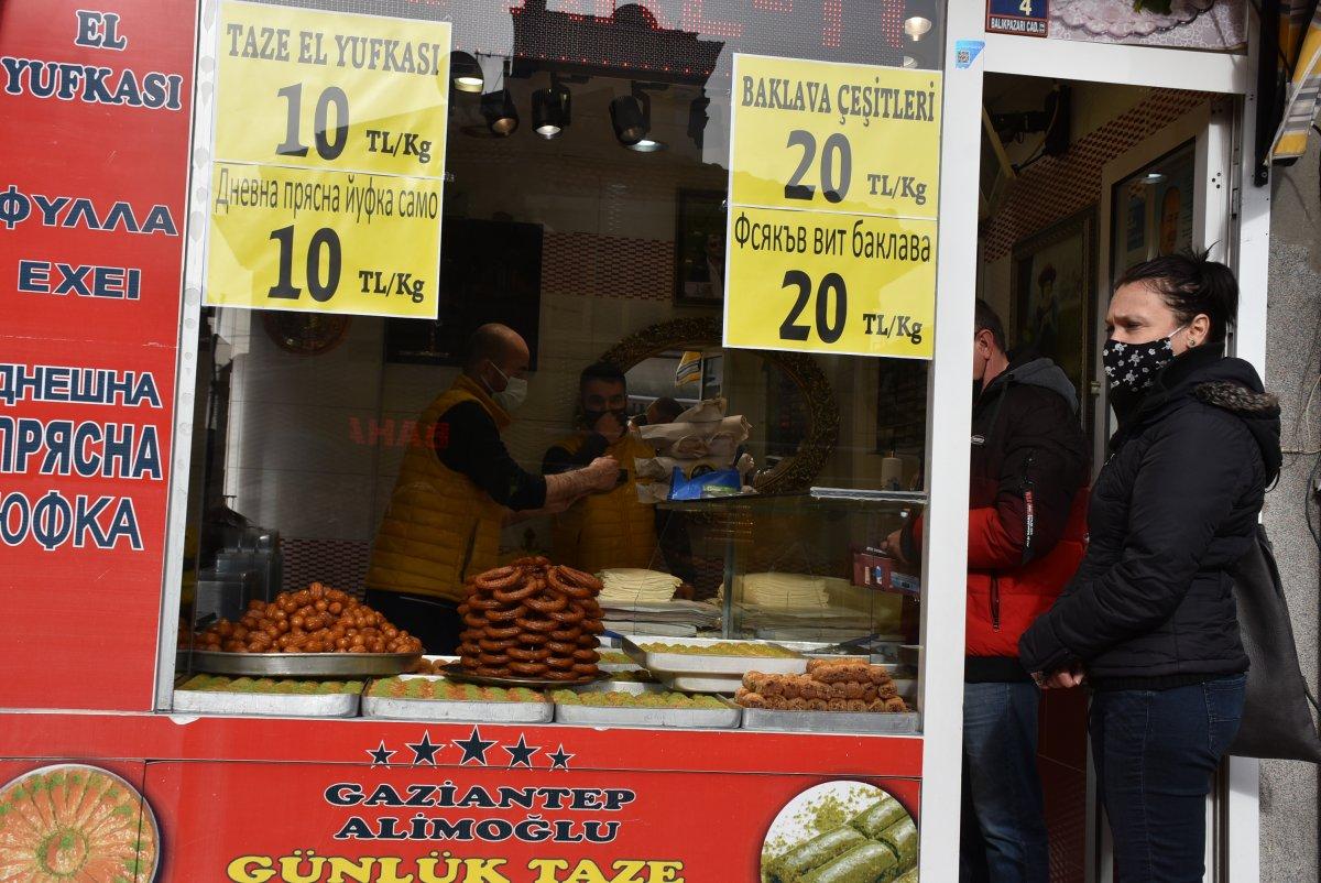 Bulgarlar, yılbaşı alışverişi için Edirne'ye akın etti