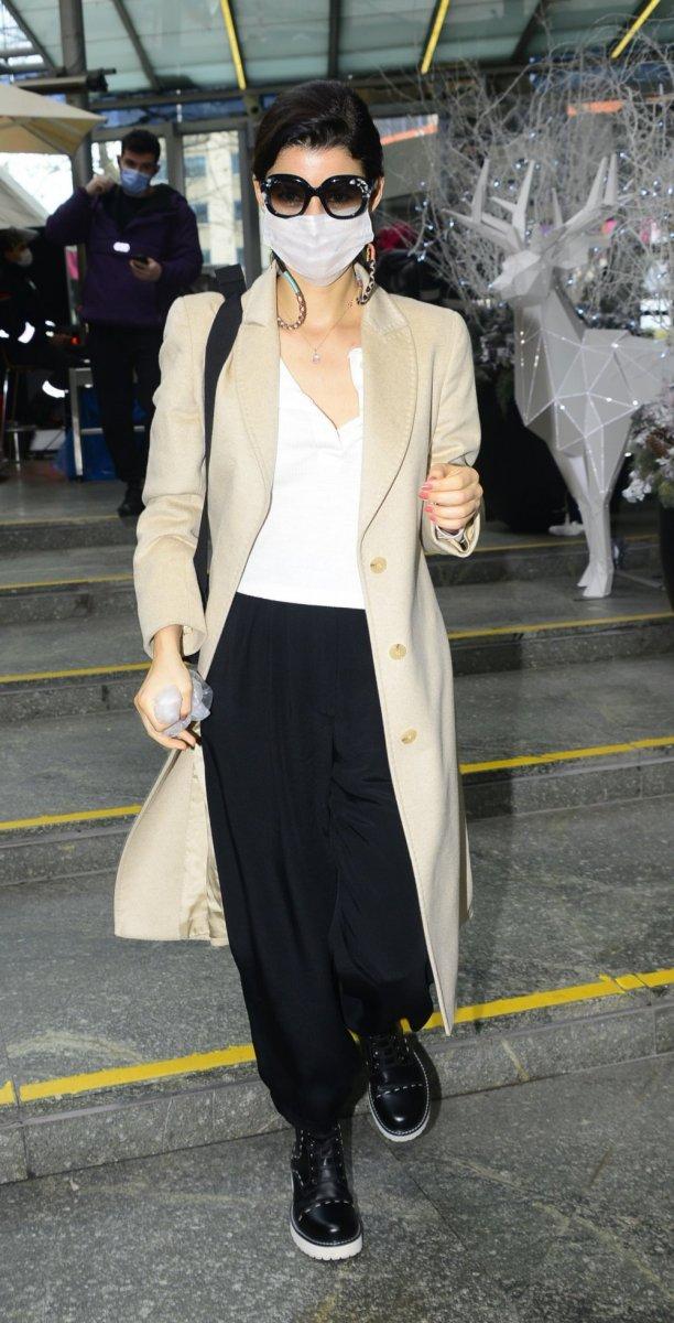 Beren Saat'in sokak tarzı