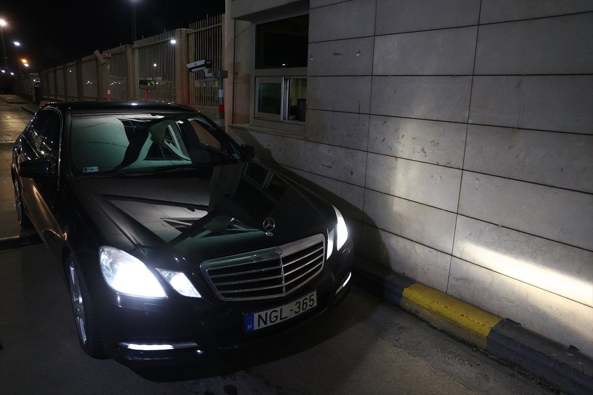 Yurt dışından giriş yapanlara, PCR testi ibrazı uygulaması başladı