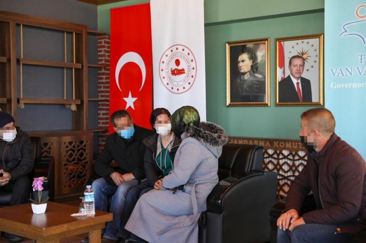 Teslim olan terör örgütü mensubu, ailesiyle buluştu