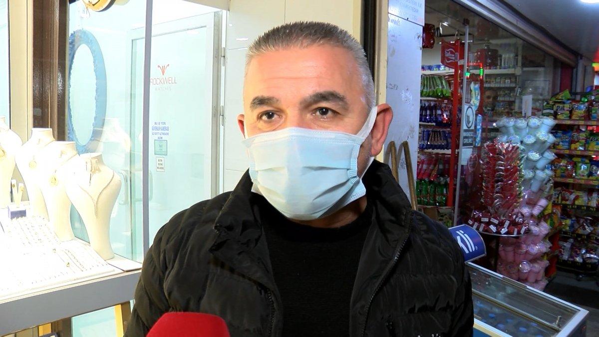 Küçükçekmece'de motosikletli önce otomobile sonra kadına çarptı