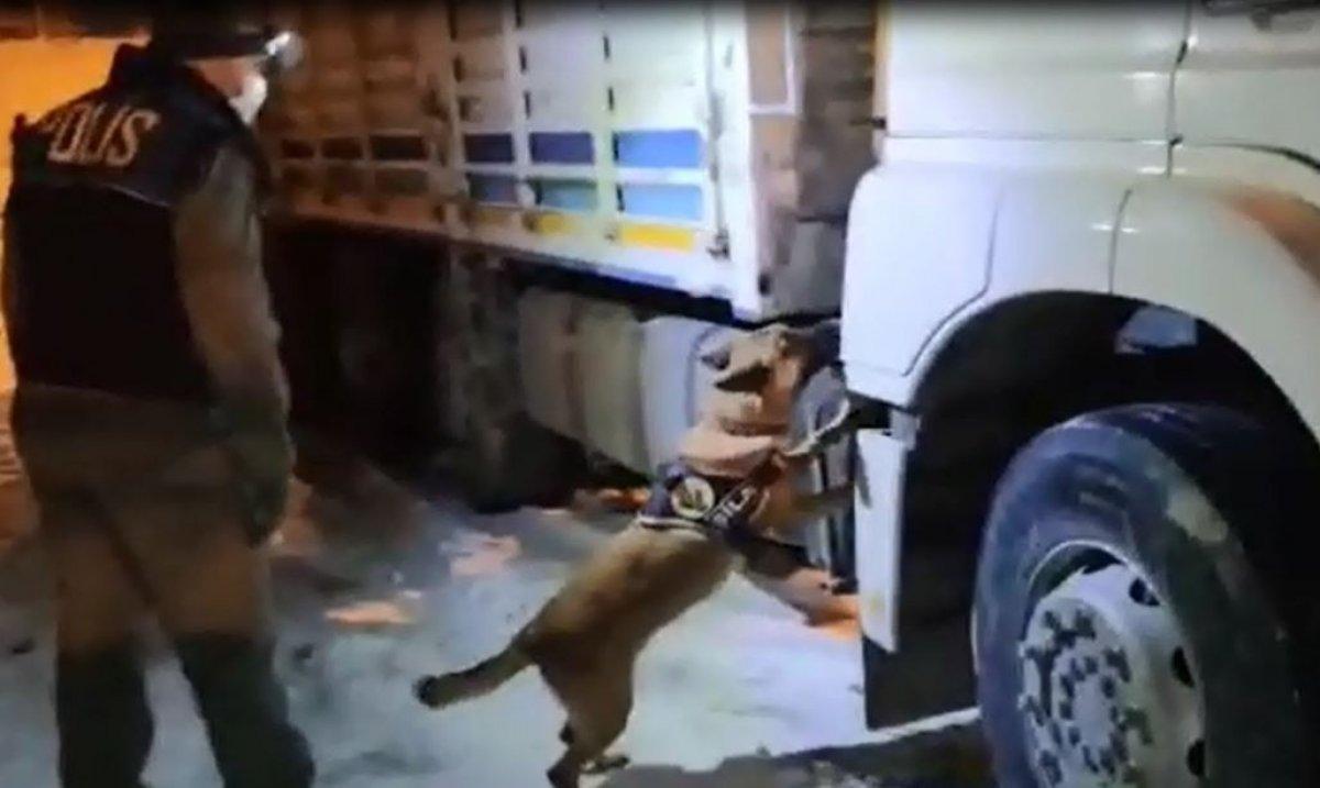 Van'da onlarca kilo uyuşturucu ele geçirildi