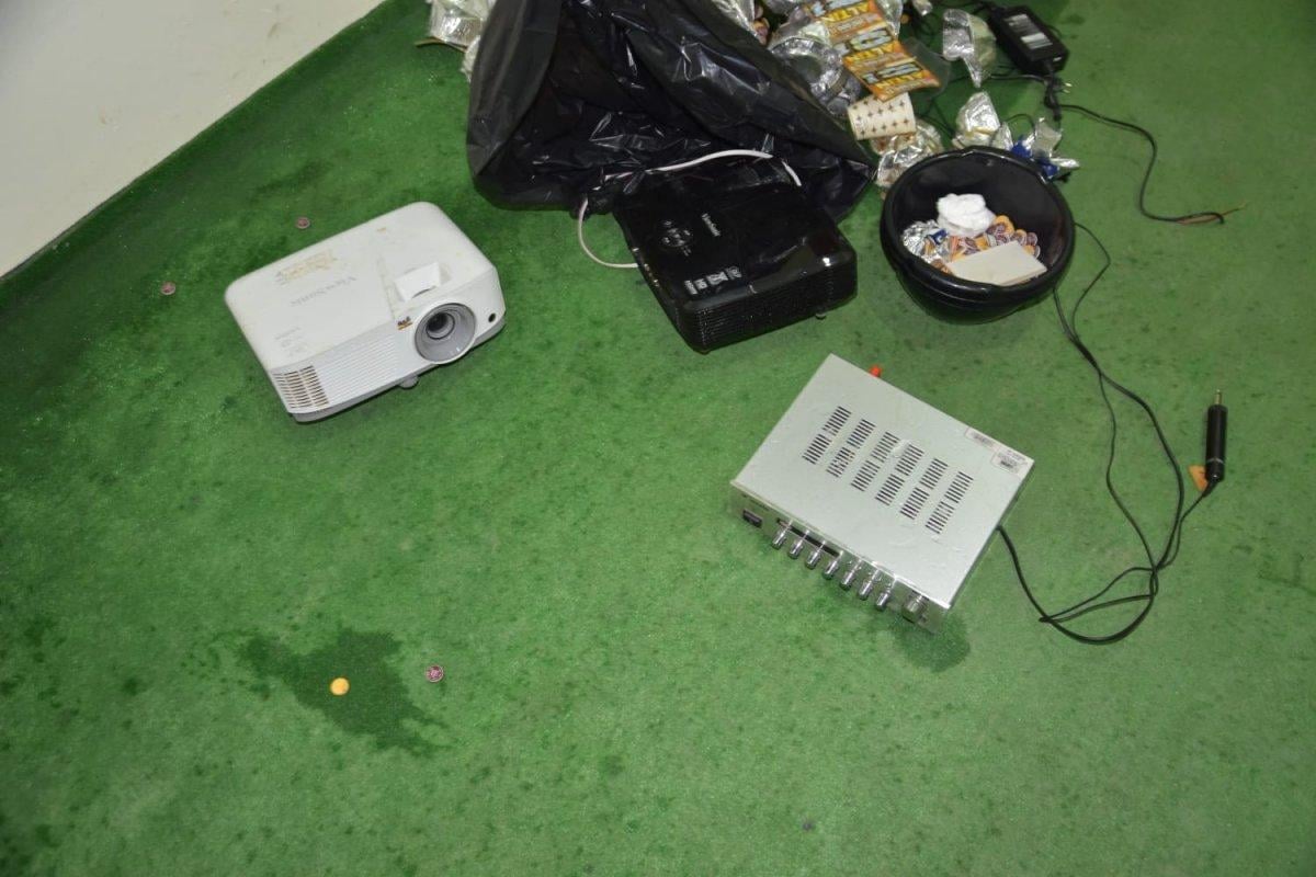 Mersin'de kumar oynayan 89 kişi suçüstü yakalandı