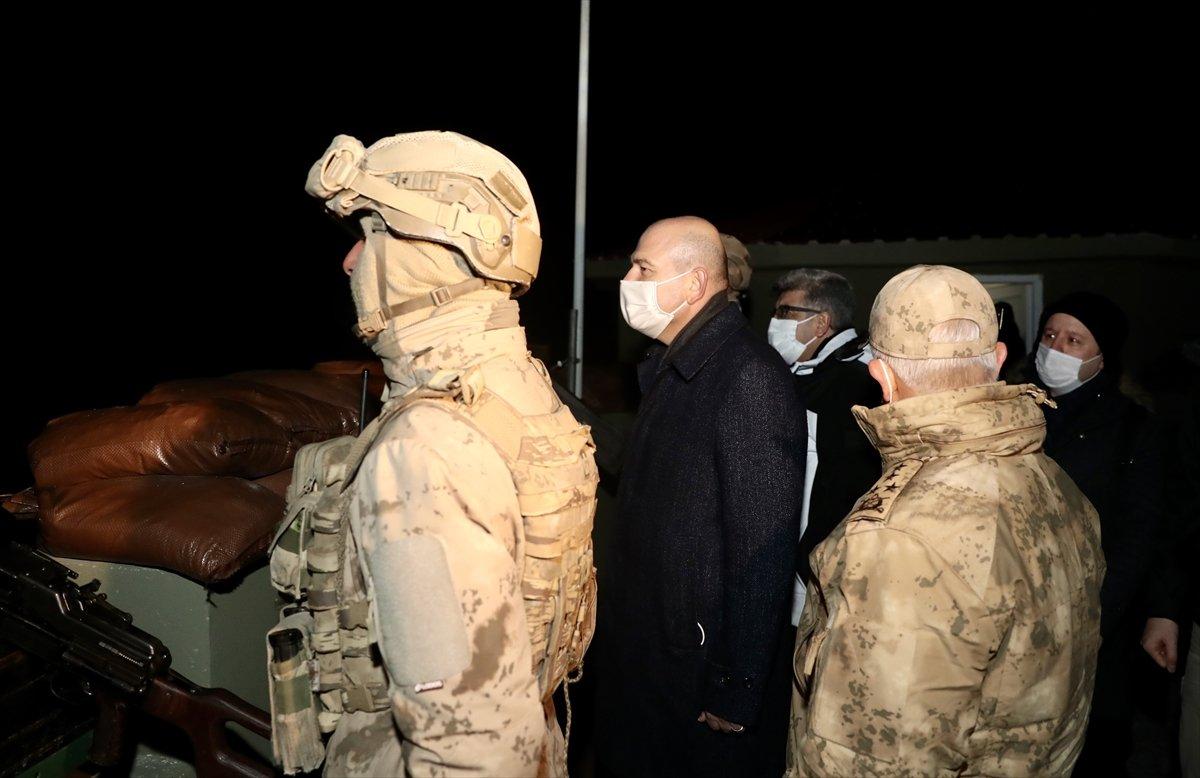 Süleyman Soylu, yeni yıla Belbuka kalekol üs bölgesindeki askerlerle girdi