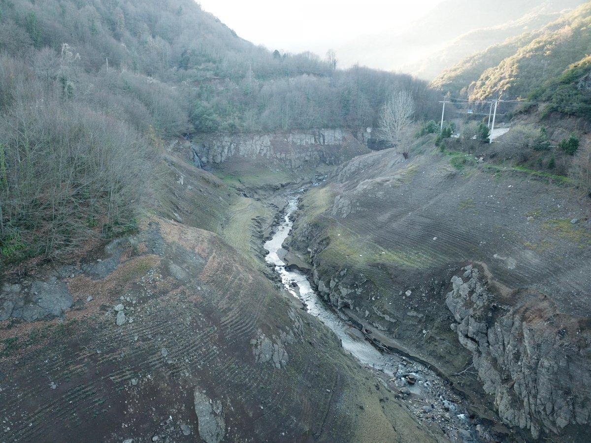 Yuvacık Barajı'nda su seviyesi yüzde 15'e düştü