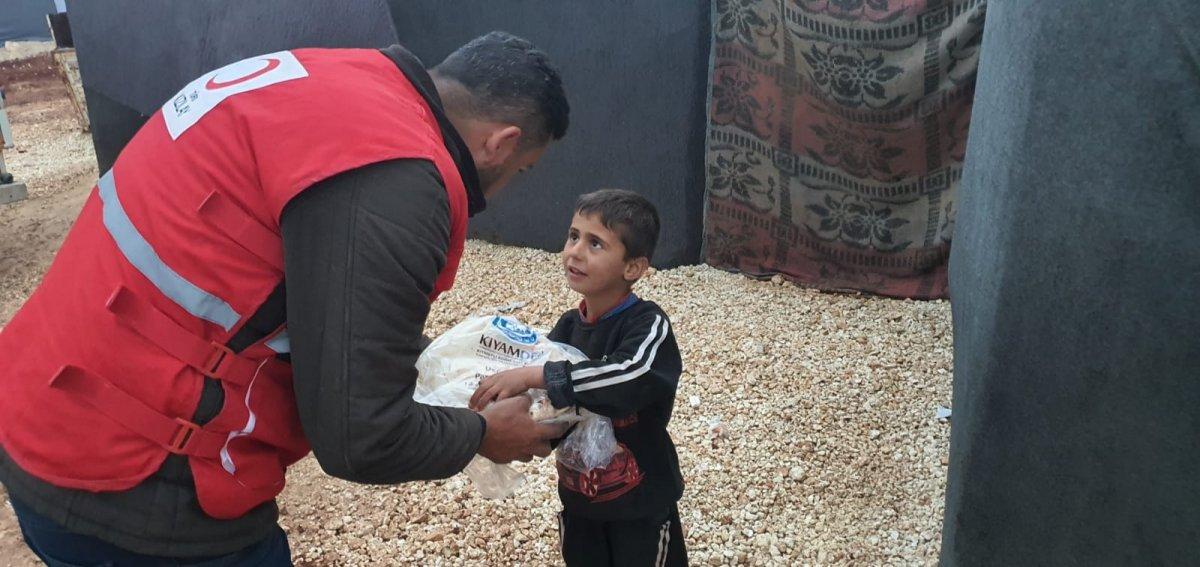Kıyamder mülteciler için günde 50 bin ekmek dağıtımı yapıyor