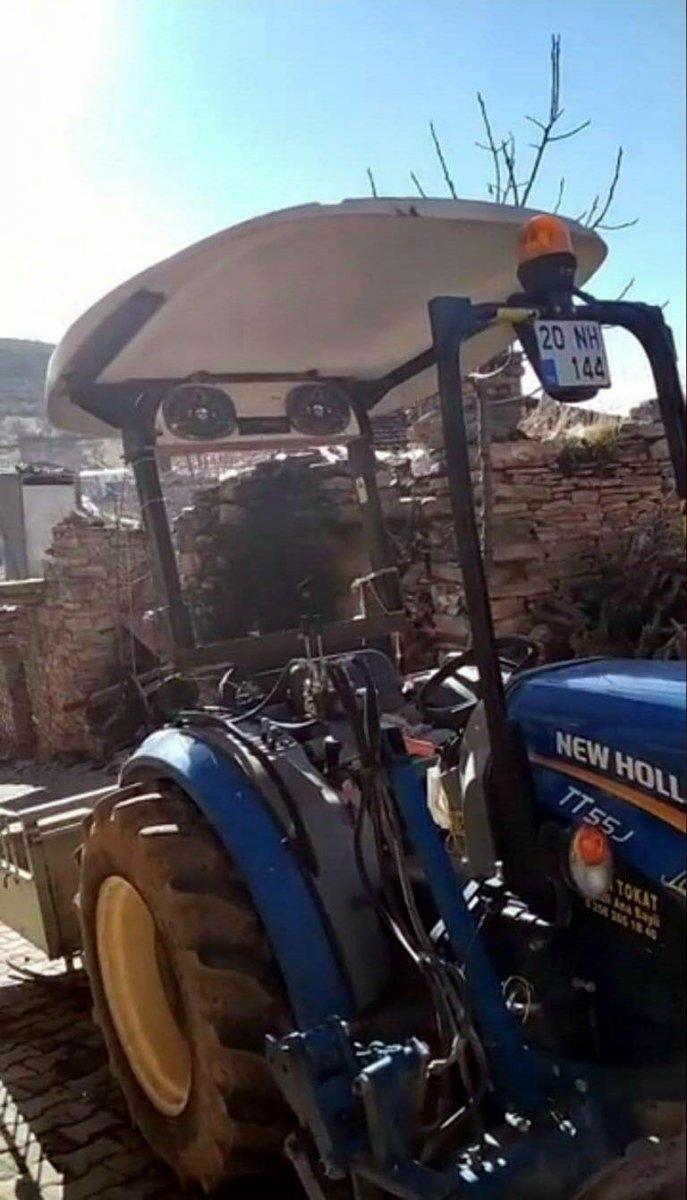 Denizli'de traktörden düşen 3 yaşındaki Deniz hayatını kaybetti