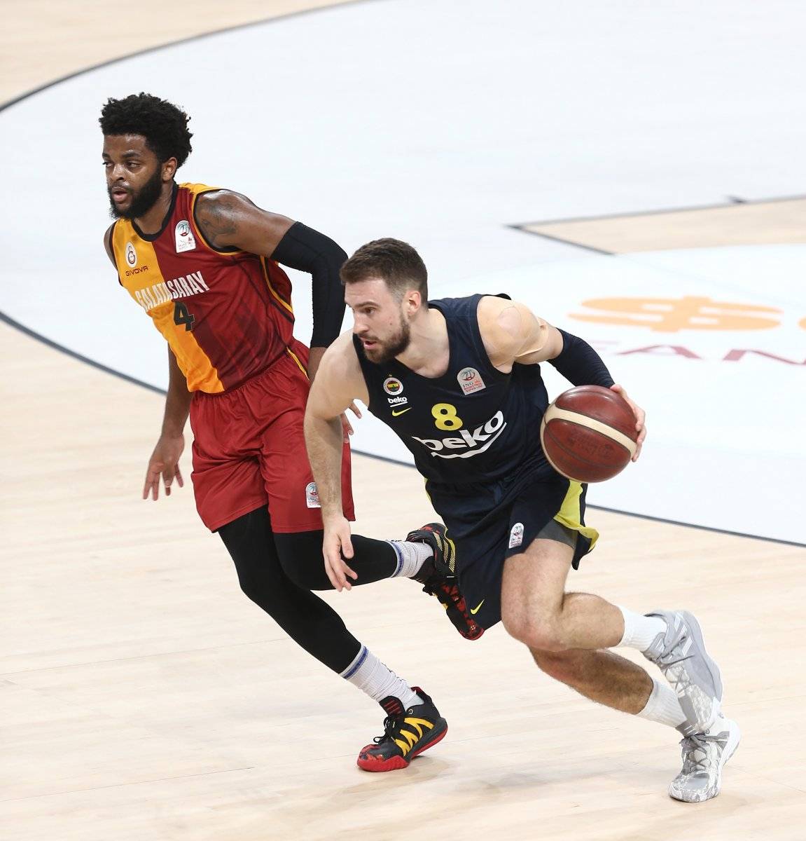 Potada Fenerbahçe, Galatasaray'ı rahat yendi