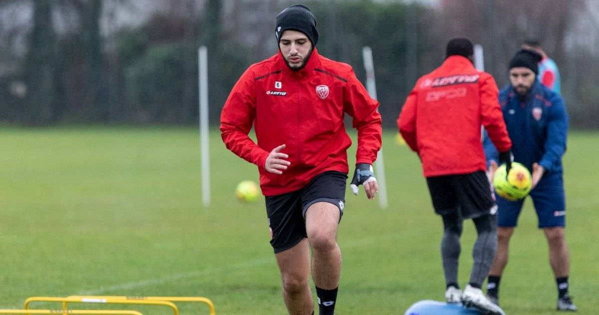 Yassine Benzia antrenmanlara başladı