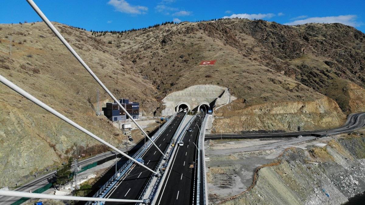 Elazığ'da 16 ili bağlayacak Kömürhan Köprüsü, bugün açılıyor