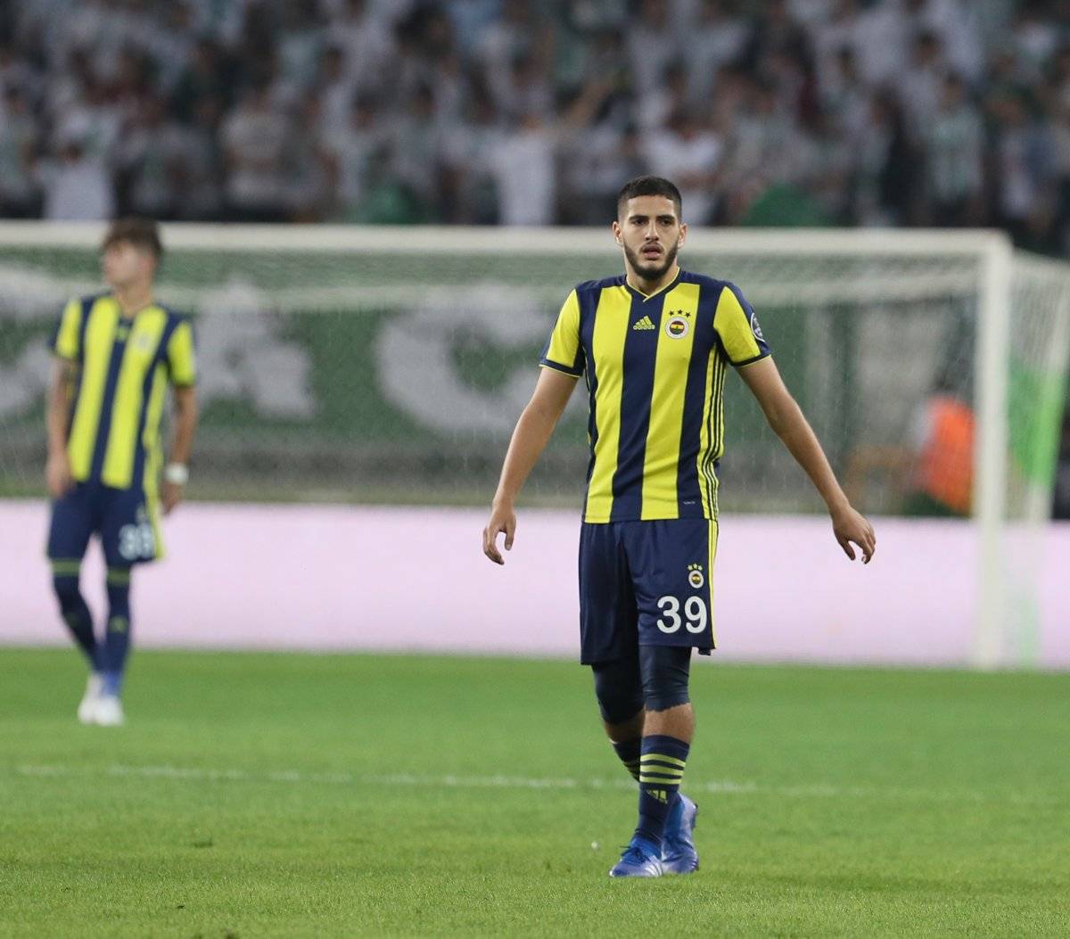 Yassine Benzia antrenmanlara başladı