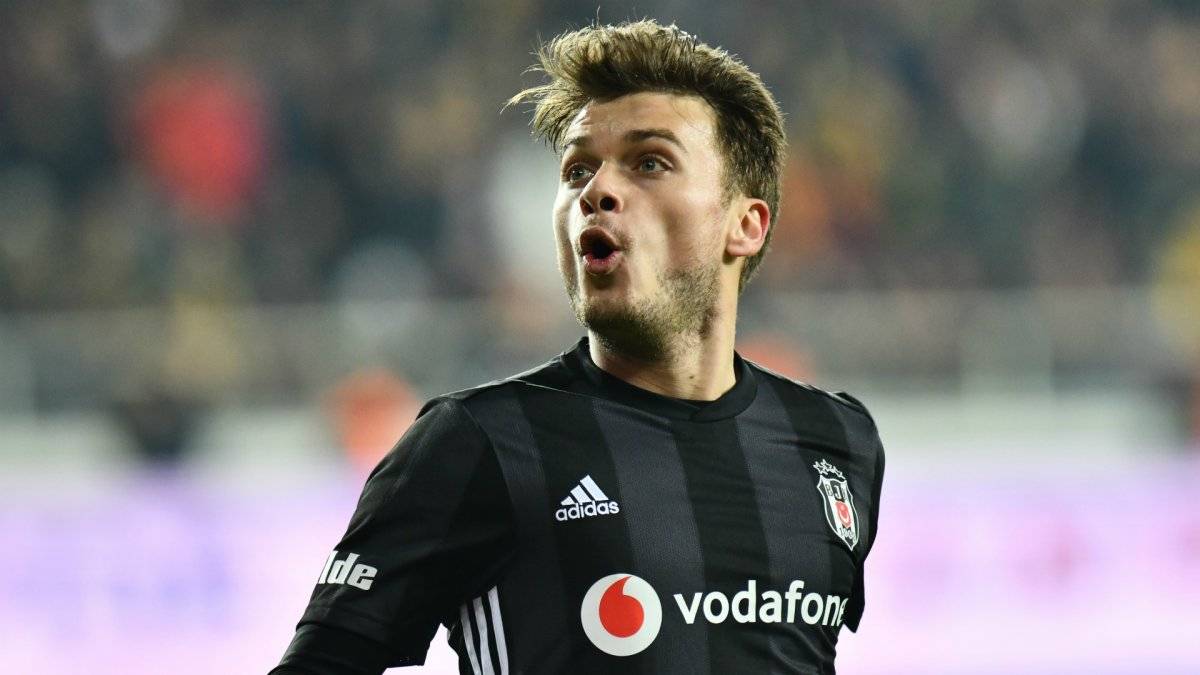 Verona, Beşiktaş'tan Adem Ljajic'i istedi