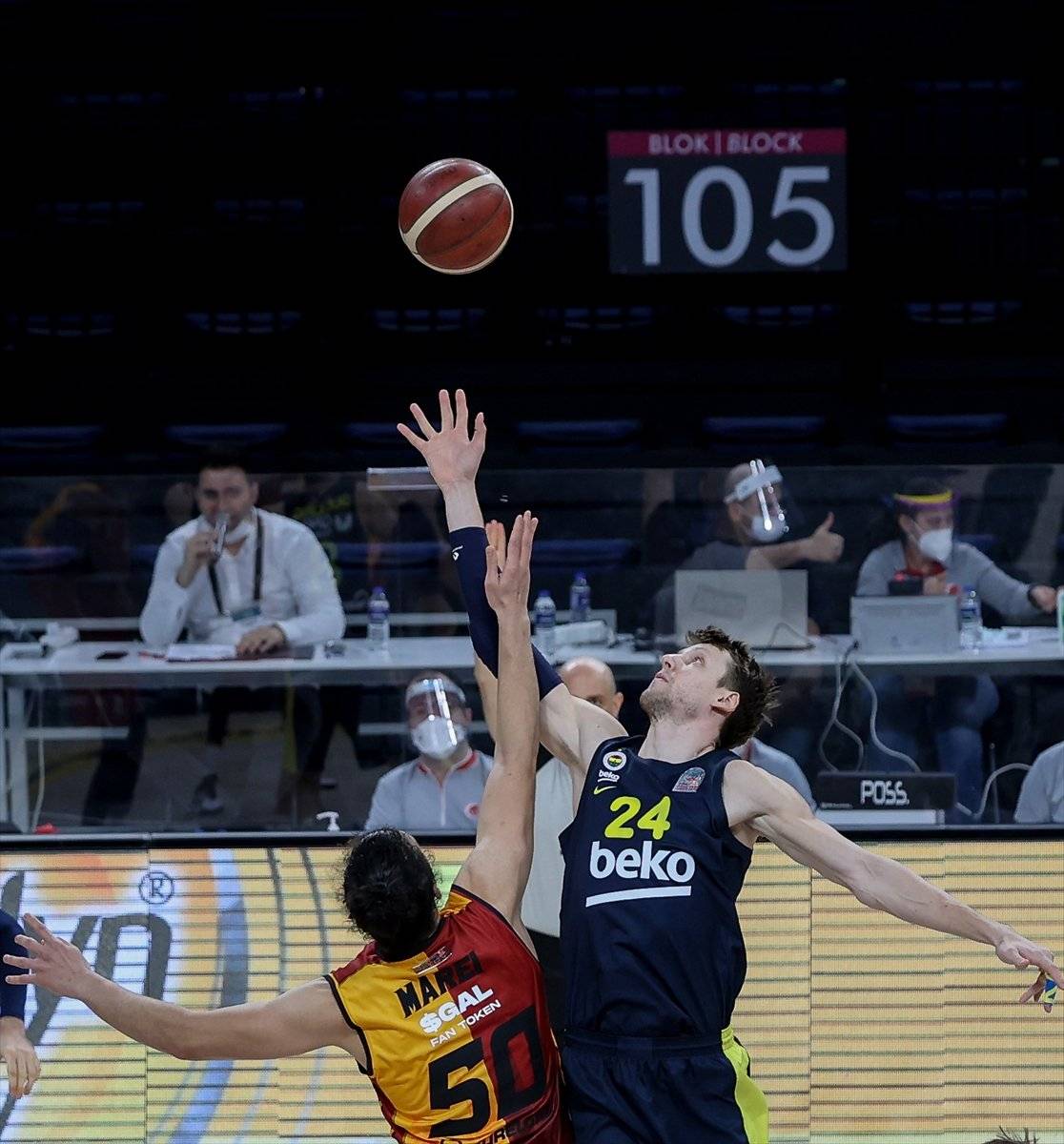 Potada Fenerbahçe, Galatasaray'ı rahat yendi