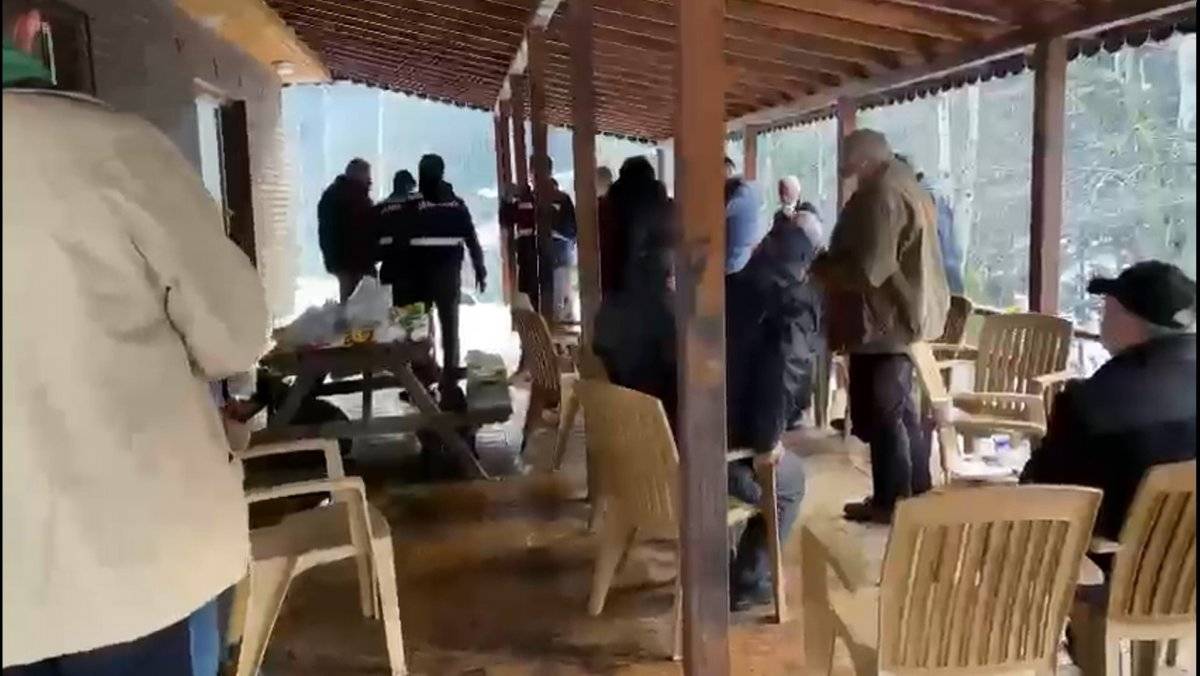 Rize'de CHP’li başkandan sokağa çıkma yasağında içkili alem