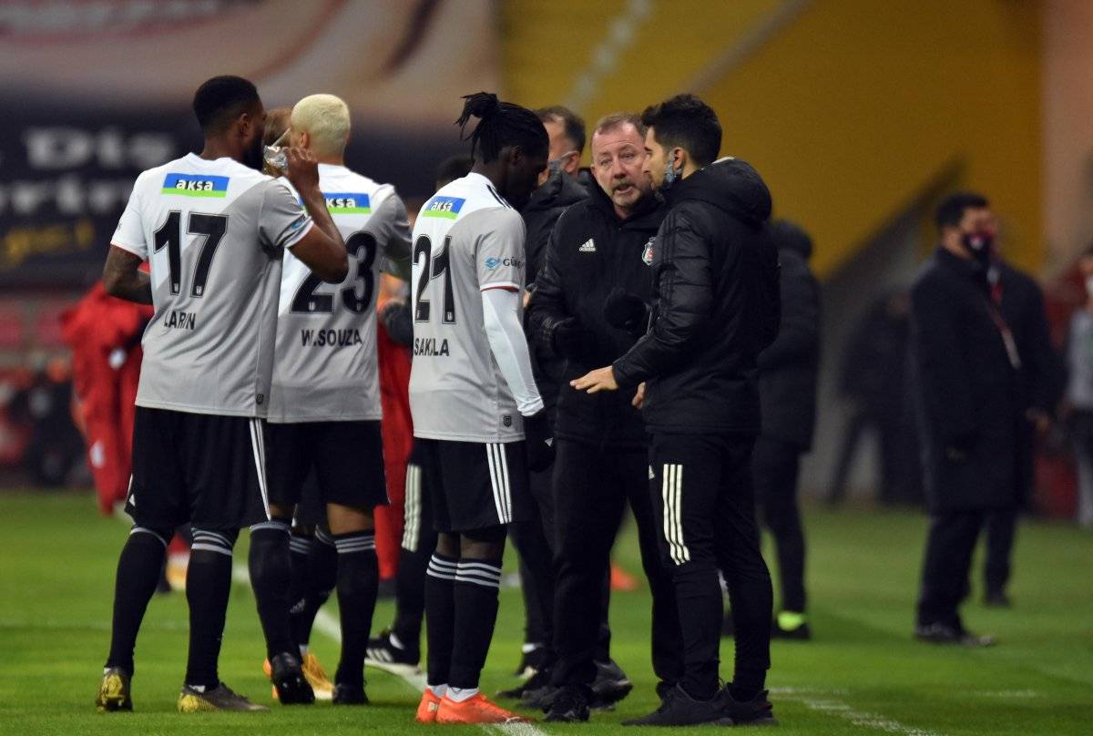 Sergen Yalçın: Lider olmakla övünecek değiliz