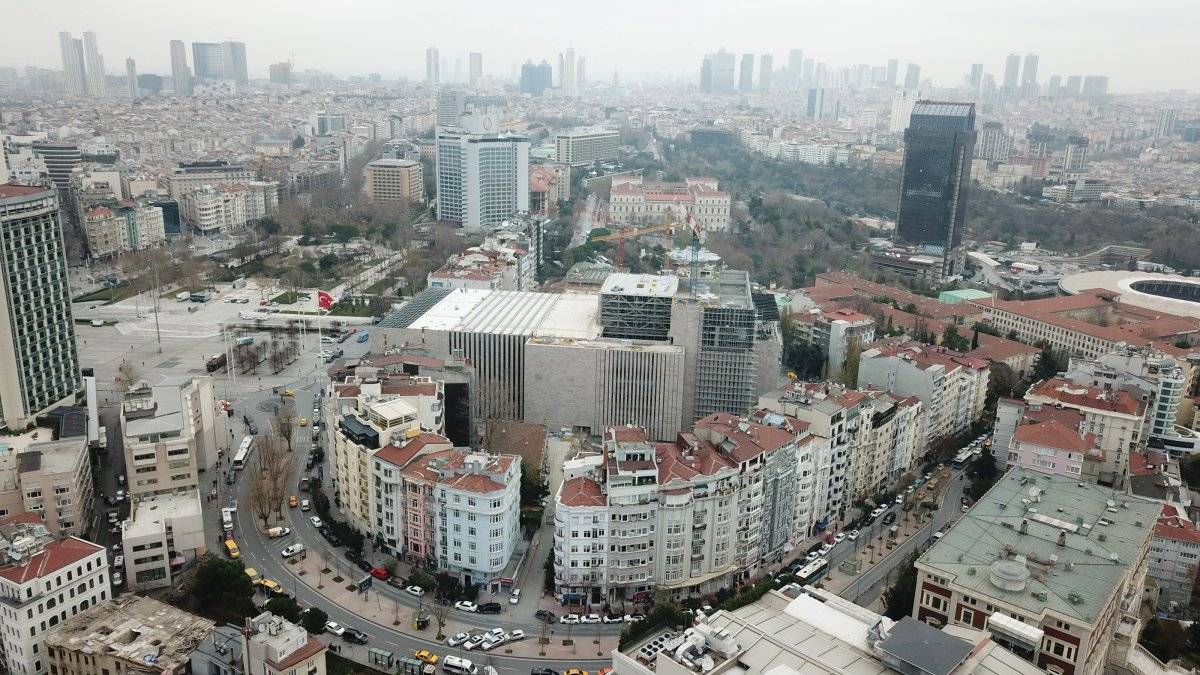 İbrahim Şinasi'nin mezarı 150 yıl sonra Beyoğlu'nda bulundu