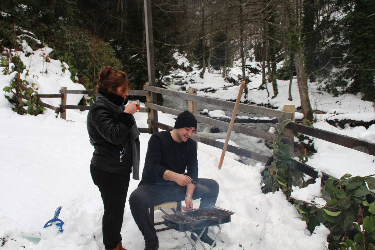 Ayder Yaylası, yılbaşı kısıtlamasında tatilcilerle doldu