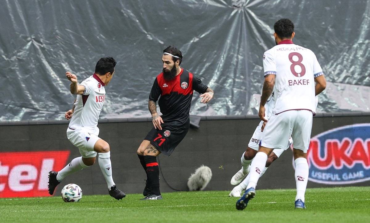 Trabzonspor, Karagümrük deplasmanından 3 puanla döndü