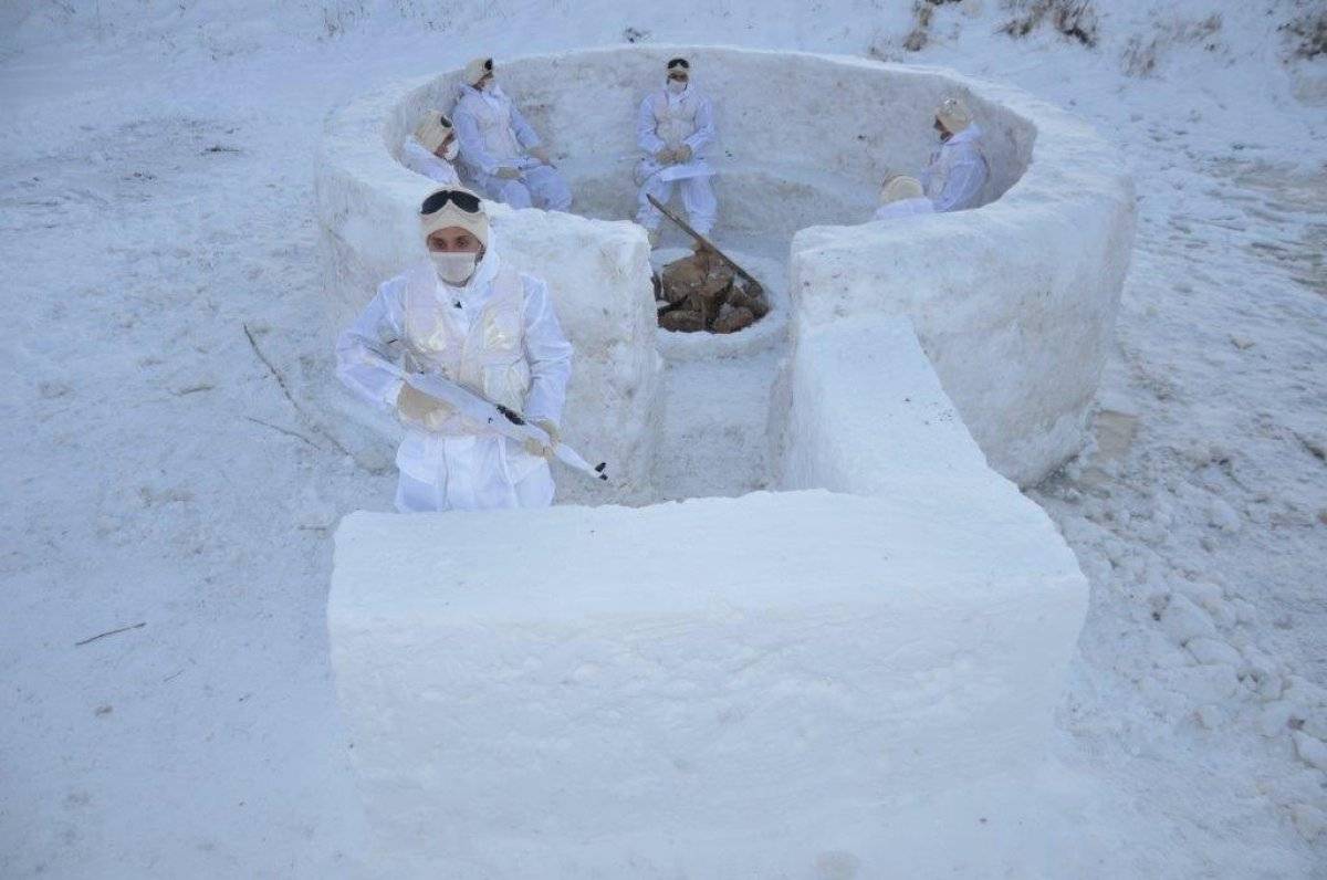 Mehmetçik'in zorlu barınma eğitimi