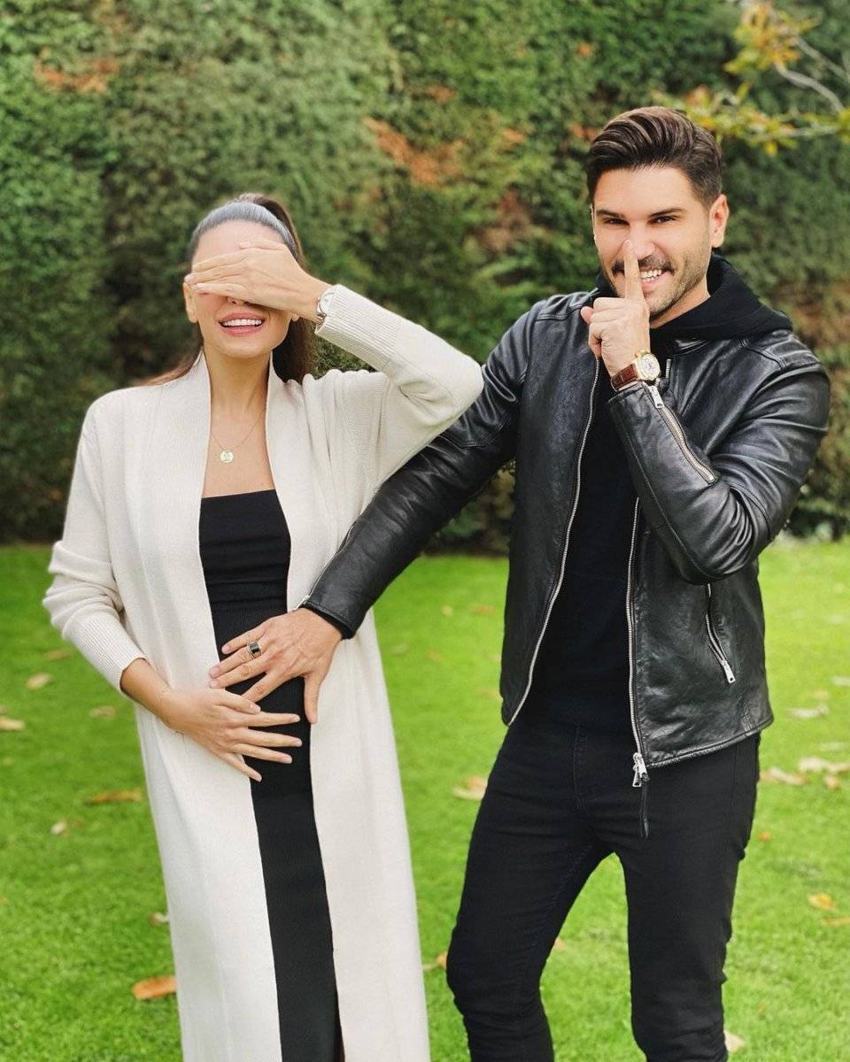 Almeda-Tolgahan Sayışman çiftinin kızlarının ismi belli oldu