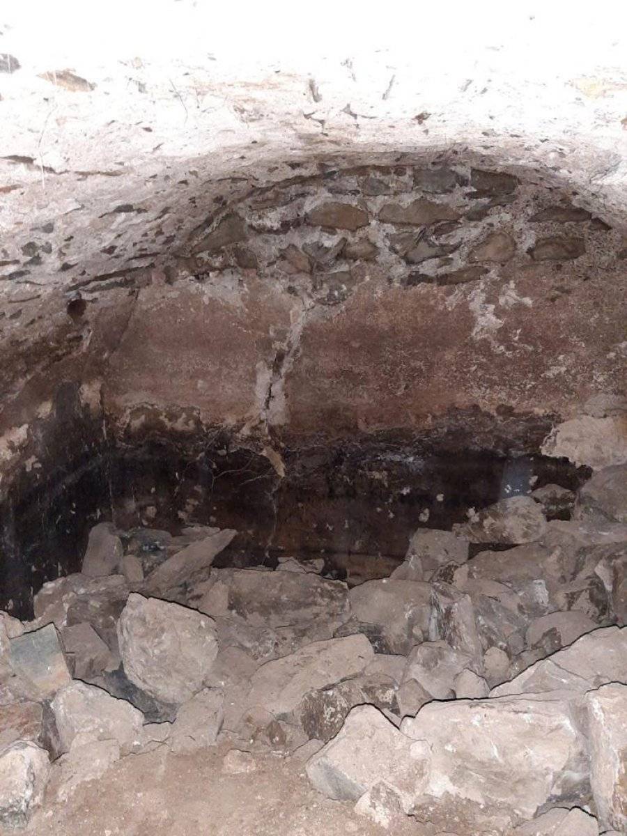 Elazığ'da kaçak kazıya suçüstü: 20 metrekarelik oda çıktı