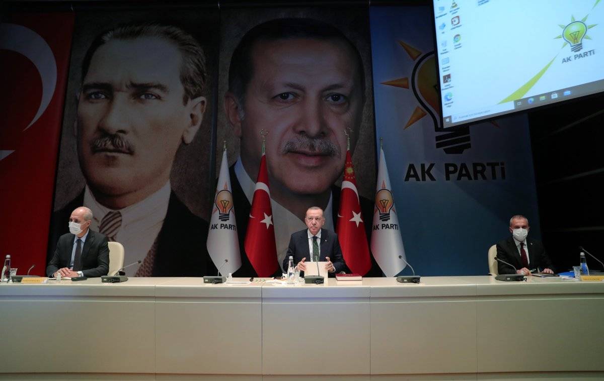 AK Parti 2021'in ilk MYK'sında reform gündemiyle toplandı