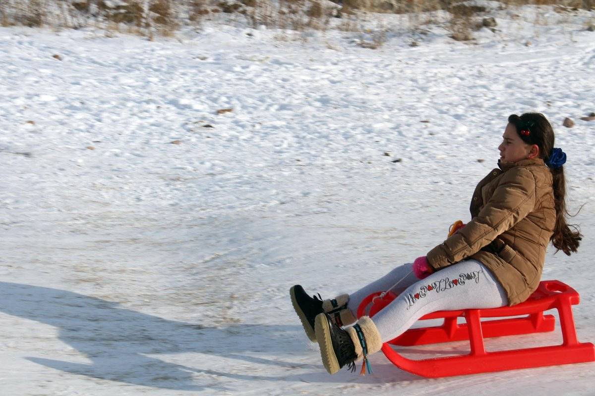 Ardahan'da çocukların kızak keyfi
