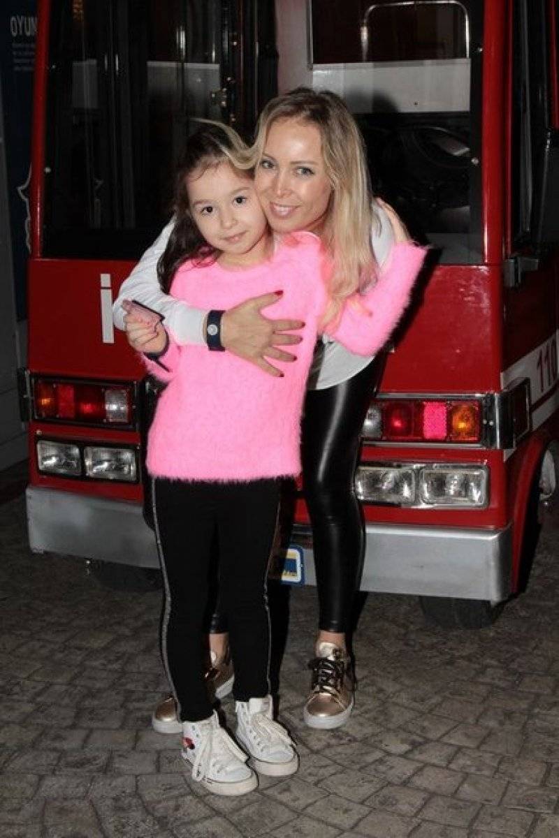 Elif Ada'dan İbrahim Tatlıses paylaşımı