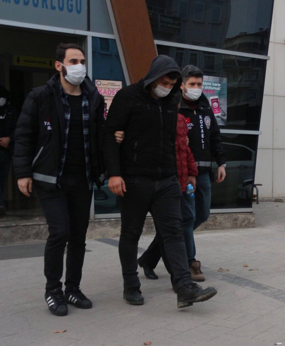 Kocaeli’de muhasebeci çalıştığı fabrikayı soyup, alem yaptı