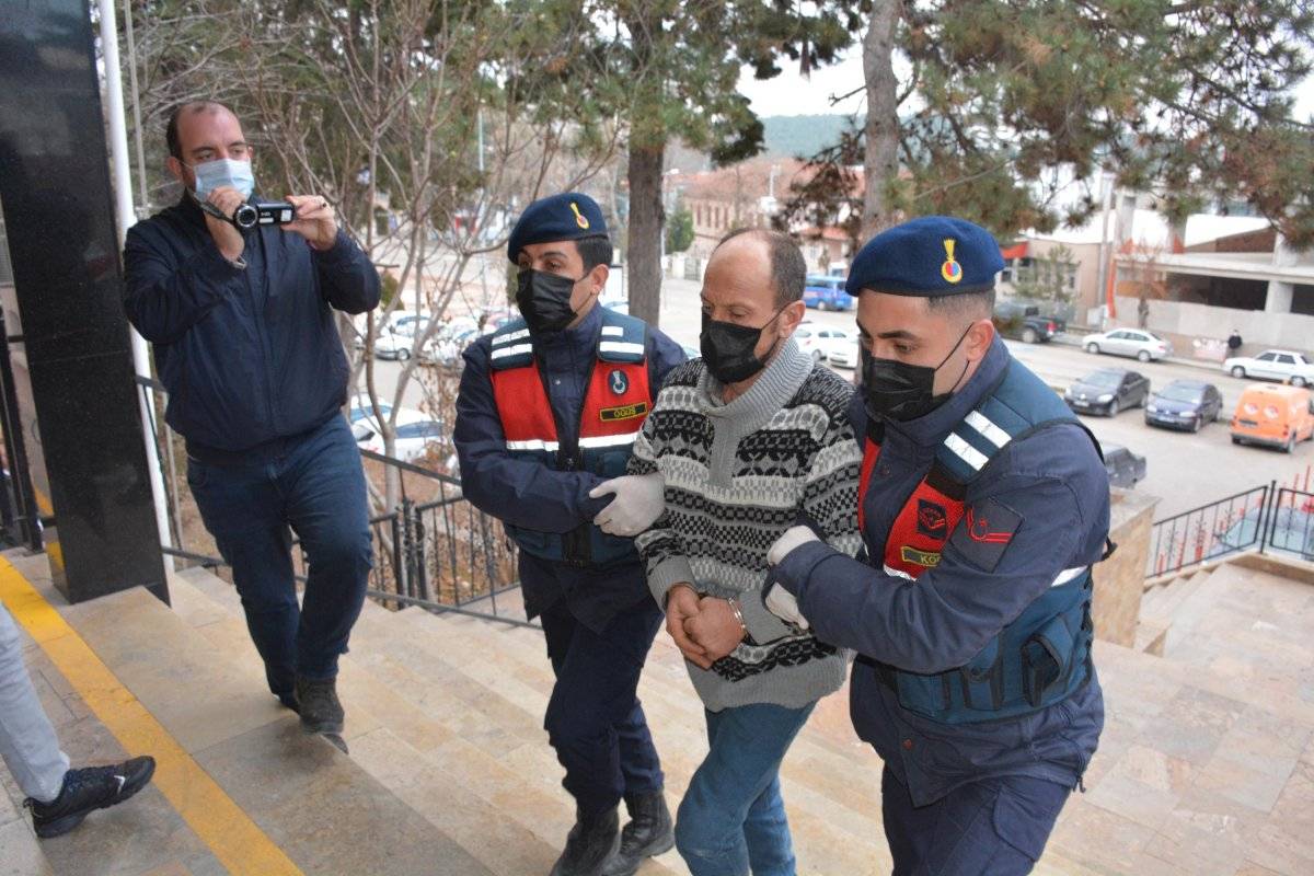 Bilecik'te tartıştığı dedesini öldüren torun gözaltına alındı
