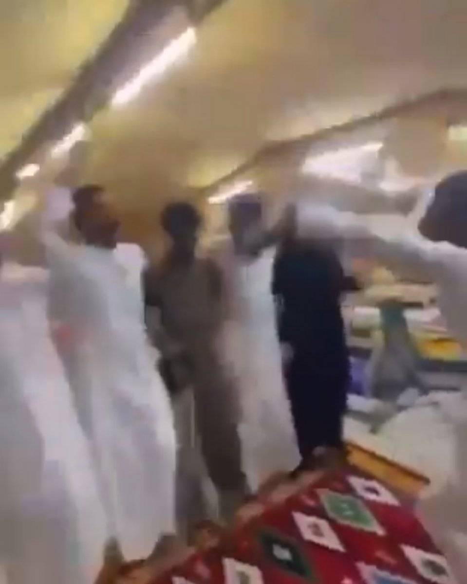 S.Arabistan'ın Katar'a kara ve hava sınırlarını açacağını duyan Katarlıların mutluluğu