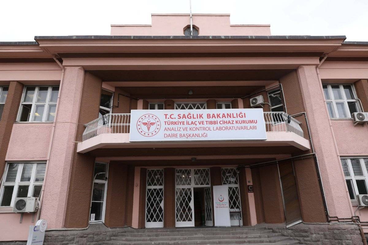 Sağlık Bakanlığı: Sinovac aşısının analiz çalışmaları başladı