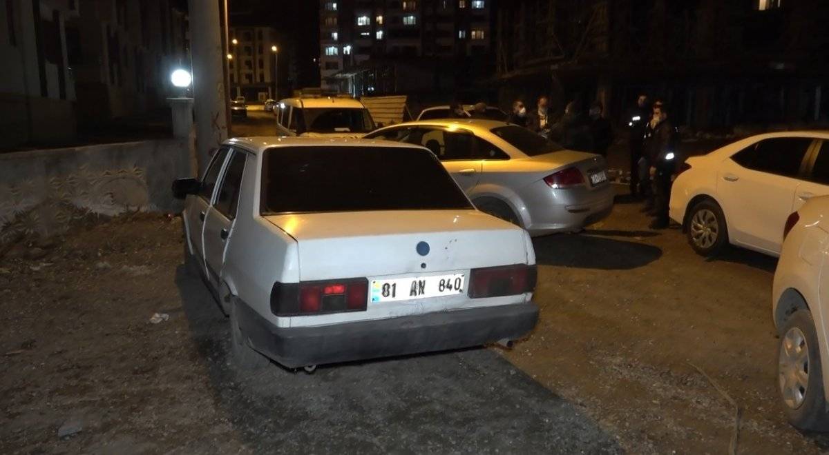 Düzce’de evini ateşe verip, bilgisayar ve cep telefonunu gasbetti