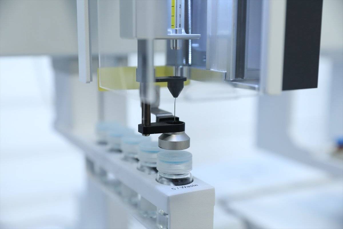 Sağlık Bakanlığı: Sinovac aşısının analiz çalışmaları başladı