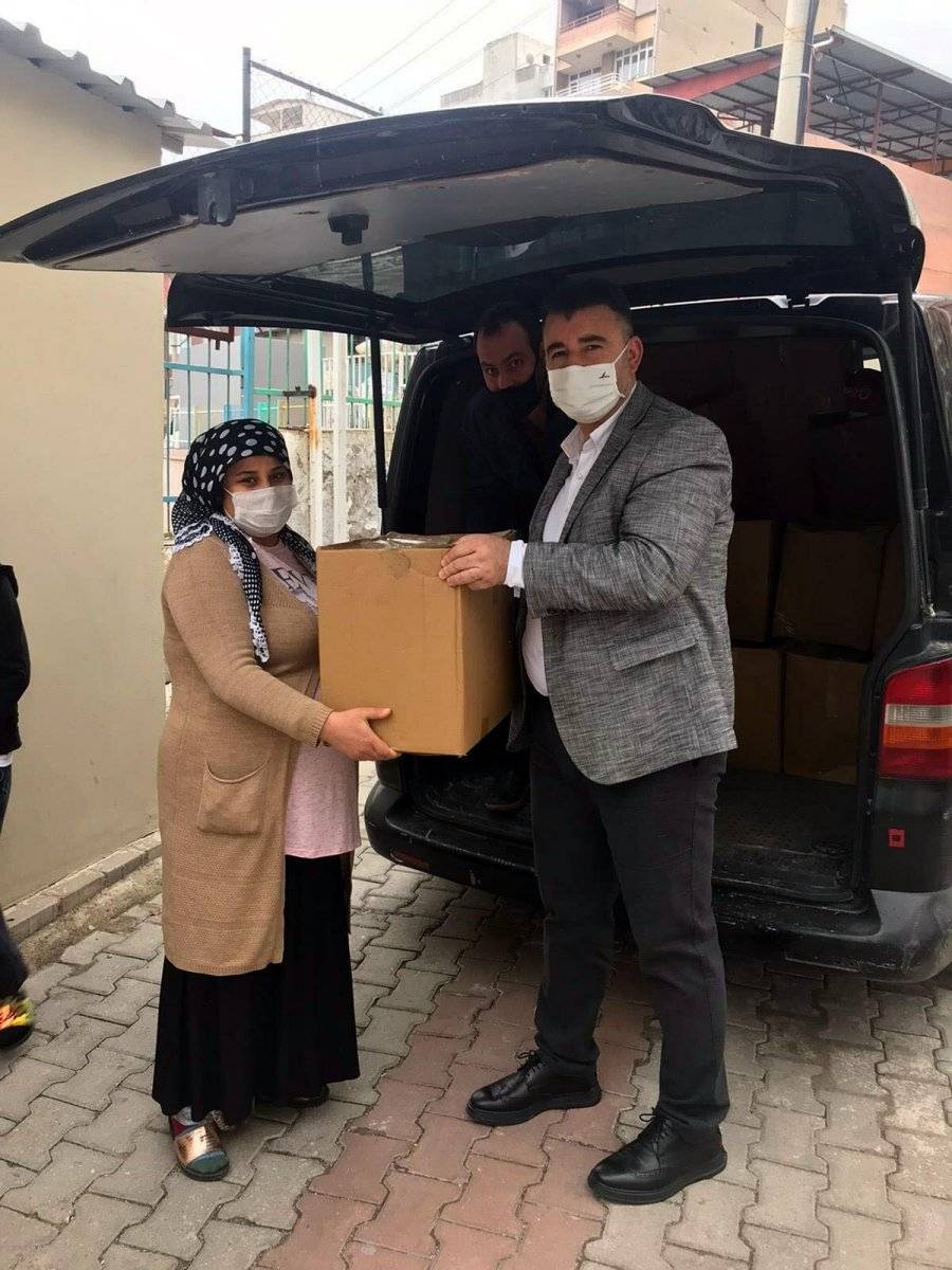 İzmir’de belediyenin izdiham yaratan yardımı