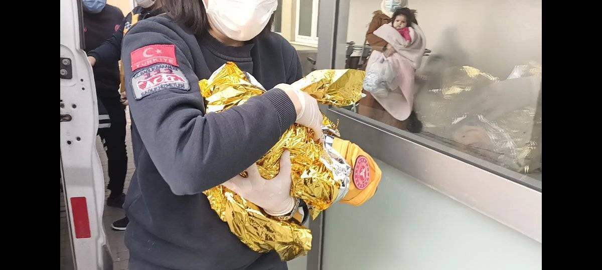 Esenyurt’ta bebeği ölüme terk eden anne ve baba yakalandı