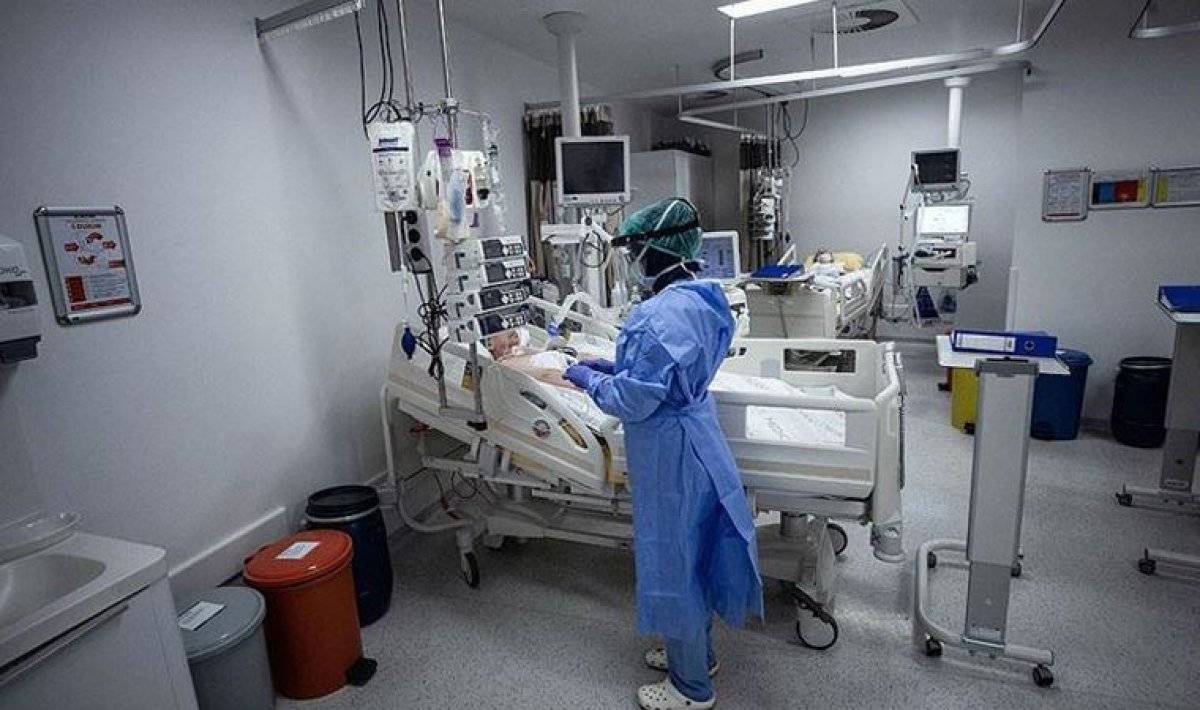 İngiltere’de son 24 saatte 60 bin 916 koronavirüs vakası