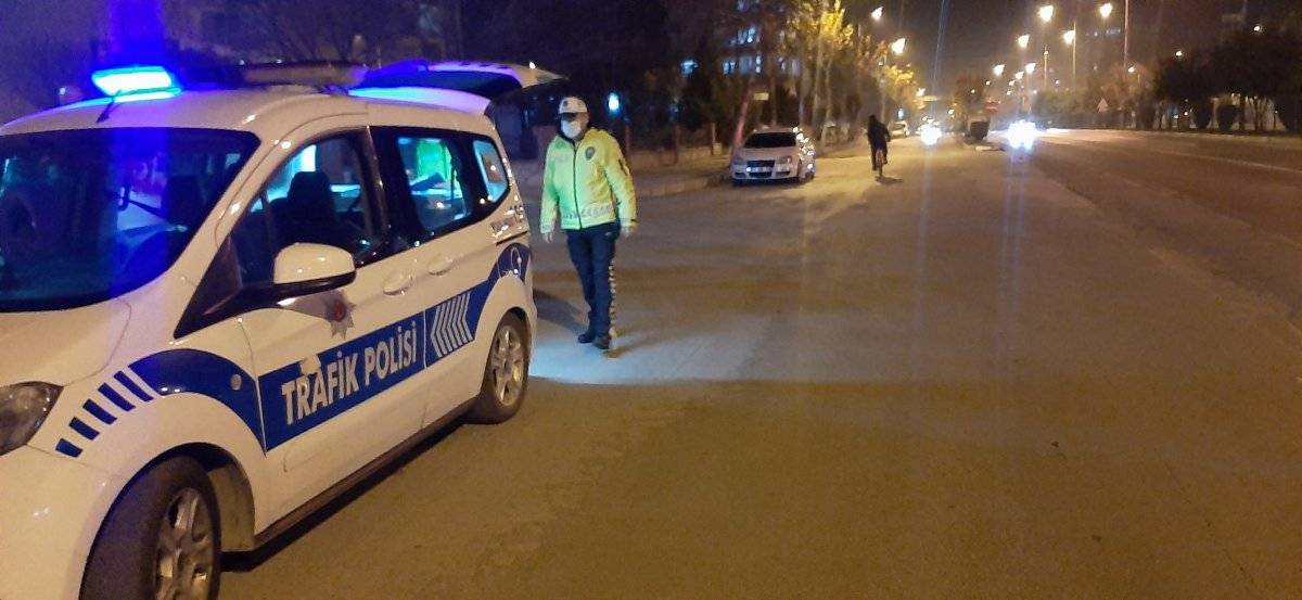 Adıyaman'da motosikletle otomobil çarpıştı: 2 yaralı